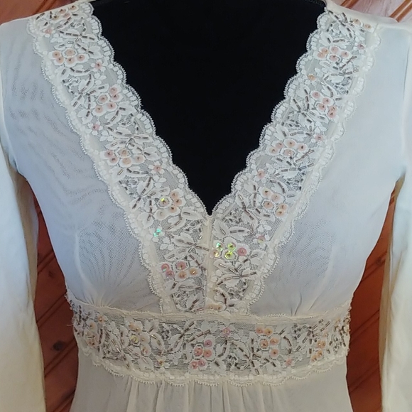 Small Express Tunic - Picture 2 of 3